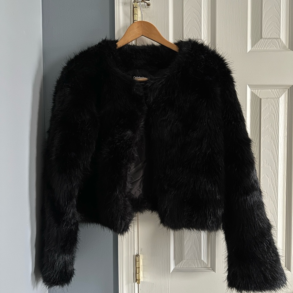 Elegant Black Faux Fur Jacket